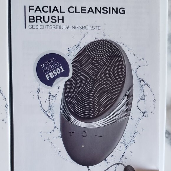 NEW Travel Portable Facial cleansing brush - Picture 7 of 7